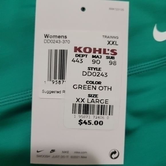 Green Nike Biker‎ Shorts - Picture 2 of 3